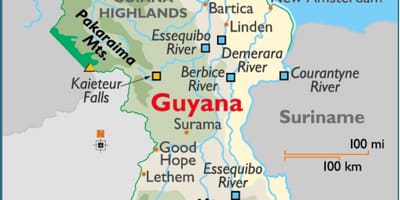 Mapa ng Guyana ng pagpapakita ng mga saklaw ng bundok
